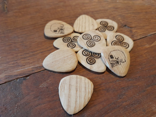 Holzplectrum 10er Set
